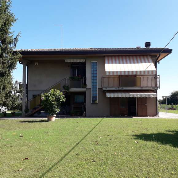 Casa indipendente in Vendita a Trivignano